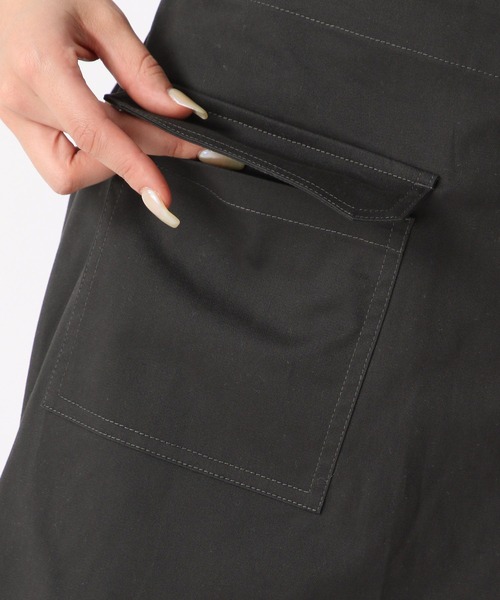 FOREVER 21(フォーエバー トゥエンティーワン)の「【2024SS】ラップカーゴスカートパンツ(カーゴパンツ・レディース・ブラック/グリーン・SMALL/MEDIUM)」の8枚目の写真