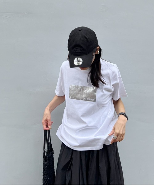 y/m by Yukie（イムバイユキエ）の「オーバーサイズ箔プリントTシャツ（Tシャツ/カットソー・レディース・オフホワイト・FREE）」の15枚目の写真