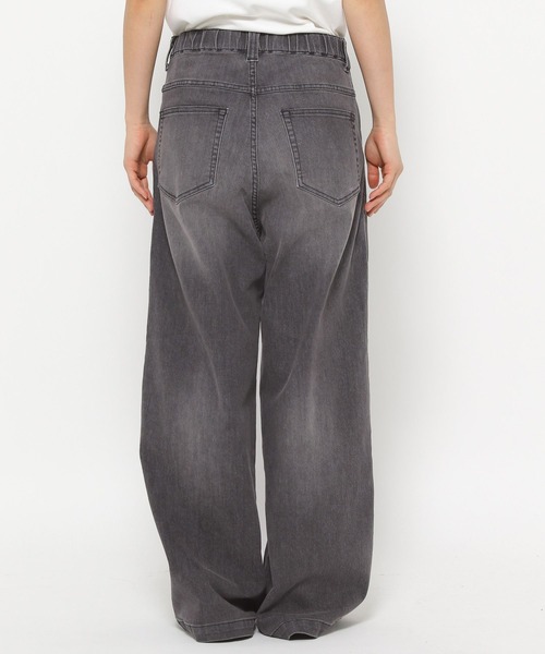 FOREVER 21（フォーエバー トゥエンティーワン）の「【2024FW】ワイドデニム（デニムパンツ・レディース・ブラック/ライトブルー・SMALL/MEDIUM/LARGE）」の5枚目の写真