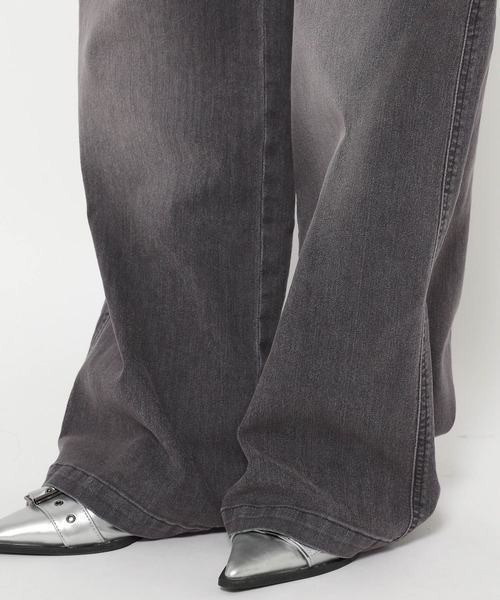 FOREVER 21（フォーエバー トゥエンティーワン）の「【2024FW】ワイドデニム（デニムパンツ・レディース・ブラック/ライトブルー・SMALL/MEDIUM/LARGE）」の9枚目の写真