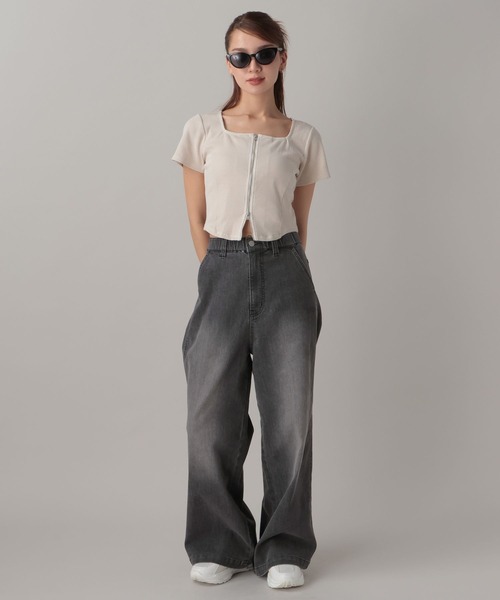 FOREVER 21（フォーエバー トゥエンティーワン）の「【2024FW】ワイドデニム（デニムパンツ・レディース・ブラック/ライトブルー・SMALL/MEDIUM/LARGE）」の17枚目の写真