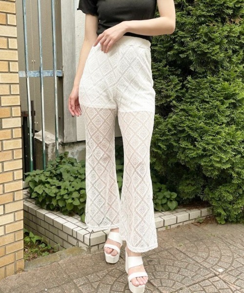 GORGE(ゴージ)の「《透け感レース×美脚フレア》レディース ラッセルレース パンツ 体型カバー 春夏秋(その他パンツ・レディース・ブラック/オフホワイト・F)」の2枚目の写真