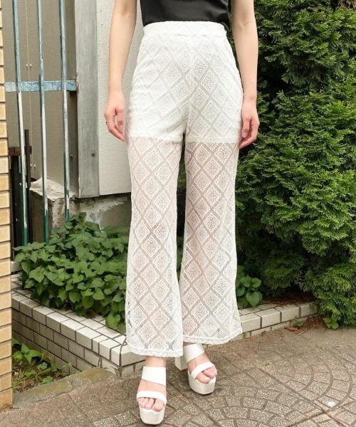 GORGE(ゴージ)の「《透け感レース×美脚フレア》レディース ラッセルレース パンツ 体型カバー 春夏秋(その他パンツ・レディース・ブラック/オフホワイト・F)」の10枚目の写真