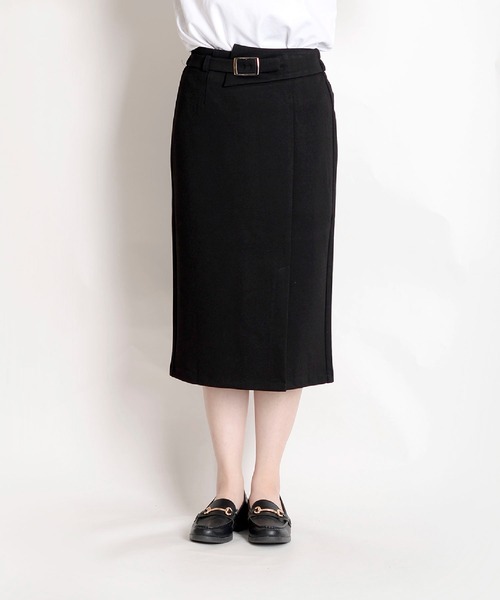 MARAI(マーライ)の「ベルトデザイン タイトスカート ストレート ツイル ミモレ丈(スカート・レディース・ブラック・X-LARGE/XX-LARGE/LARGE/MEDIUM)」の2枚目の写真