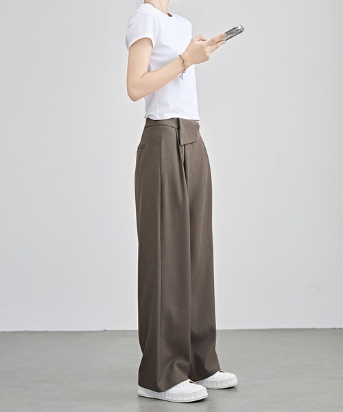 Lace Ladies(レースレディース)の「ハイウエスト ワイド タック パンツ(スラックス・レディース・ブラック/ブラウン・G/H/J/N/O/Q/T/U/W)」の3枚目の写真
