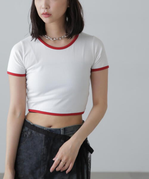 FREE'S MART(フリーズマート)の「ショート丈リンガーTシャツ(Tシャツ/カットソー・レディース・ブラック/ホワイト・FREE)」の4枚目の写真