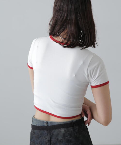 FREE'S MART(フリーズマート)の「ショート丈リンガーTシャツ(Tシャツ/カットソー・レディース・ブラック/ホワイト・FREE)」の6枚目の写真