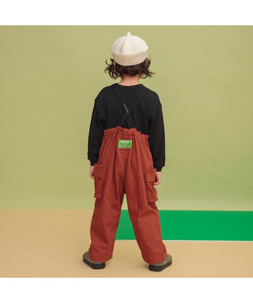 BREEZE（ブリーズ）の「カーゴポケットサロペット（サロペット/オーバーオール・キッズ・ブラック/ブラウン・90/100/110/120/80）」の4枚目の写真