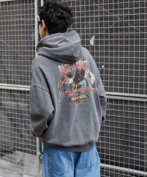 WEGO（ウィゴー）の「WEGO/ピグメントグラフィックプルパーカー（パーカー・メンズ・その他4/その他1/その他2/その他3/その他5/その他6・MEDIUM/LARGE）」の2枚目の写真