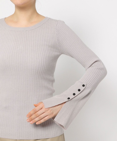 mysty woman（ミスティウーマン）の「フレアカフスリブニットプルオーバー 152818（ニット/セーター・レディース・オフホワイト/ブラック/ライトグレー・FREE）」の15枚目の写真