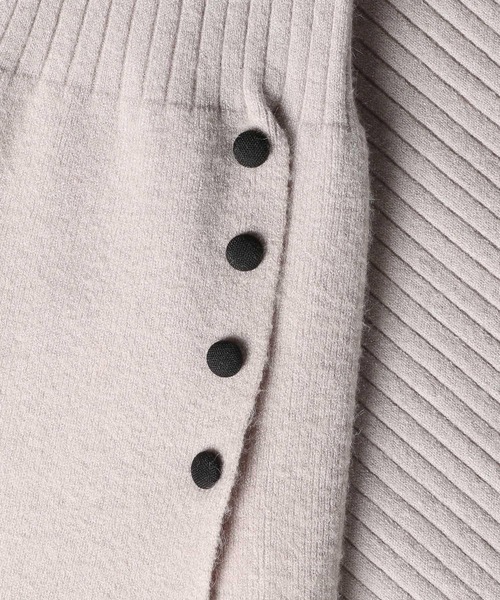 mysty woman（ミスティウーマン）の「フレアカフスリブニットプルオーバー 152818（ニット/セーター・レディース・オフホワイト/ブラック/ライトグレー・FREE）」の20枚目の写真