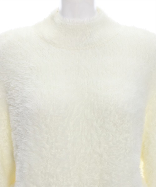 clear（クリア）の「フェザーハイネックニットトップス [ふわふわ シルエットを拾わない]≪2024AW新作≫（ニット/セーター・レディース・ピンクベージュ/アイボリー/ブラック系その他/グレー/グレイッシュベージュ・F）」の8枚目の写真