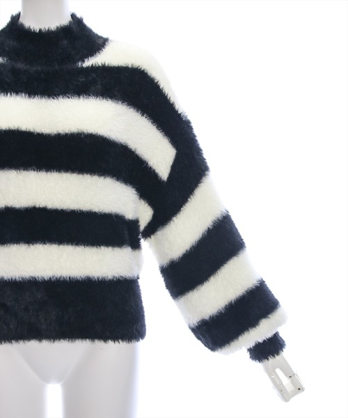 clear（クリア）の「フェザーハイネックニットトップス [ふわふわ シルエットを拾わない]≪2024AW新作≫（ニット/セーター・レディース・ピンクベージュ/アイボリー/ブラック系その他/グレー/グレイッシュベージュ・F）」の18枚目の写真