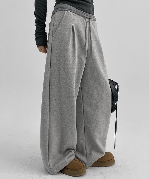 BLACKUP（ブラックアップ）の「[MADE] ディッキードンオーバーフィットバンディングパンツ（スウェットパンツ・レディース・ブラック/グレー/ネイビー・ONESIZE）」の2枚目の写真