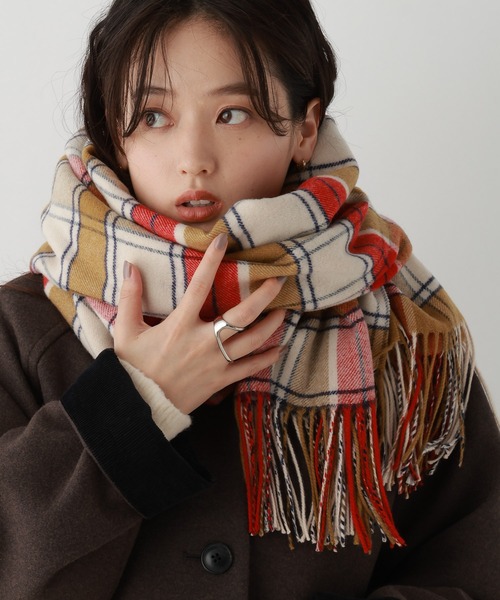 RAGEBLUE（レイジブルー）の「【UNISEX】カシミヤタッチ/チェックマフラー（マフラー・レディース・オフホワイト/ブルー/ネイビー・FREE）」の10枚目の写真