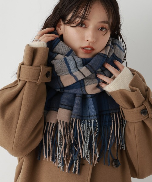 RAGEBLUE（レイジブルー）の「【UNISEX】カシミヤタッチ/チェックマフラー（マフラー・レディース・オフホワイト/ブルー/ネイビー・FREE）」の14枚目の写真