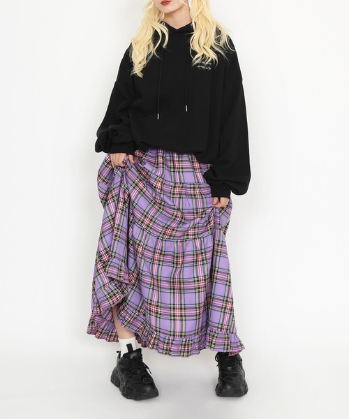 PUNYUS（プニュズ）の「ブラックパンサービッグスウェットパーカー（パーカー・レディース・ブラック/レッド・3/4）」の9枚目の写真