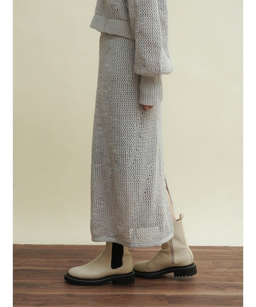 FIKA.(フィーカ)の「Low gauge knit skirt(スカート・レディース・アイボリー/グレー/ベージュ・MEDIUM)」の2枚目の写真