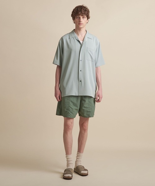 UNITED ARROWS（ユナイテッドアローズ）の「【マルチサイズ】ドレープ ショートスリーブ オープンカラーシャツ（シャツ/ブラウス・メンズ・ライトブルー/ブラック/ブラウン/グレー/イエロー/ダークグレー/ネイビー・マルチサイズ）」の5枚目の写真