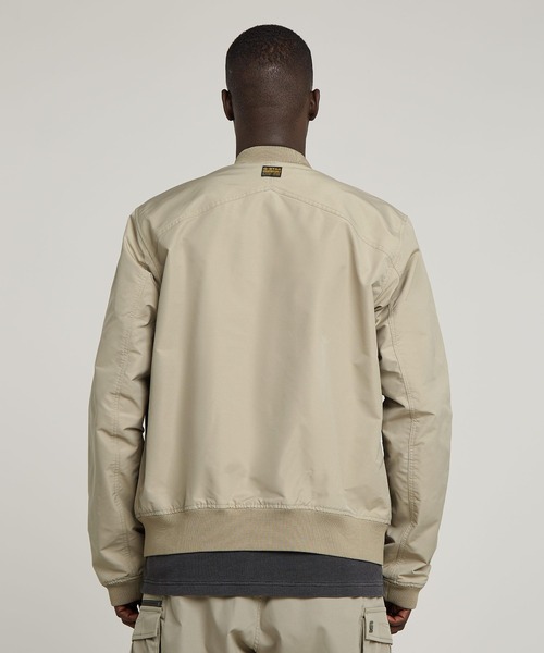 G-STAR（ジースター）の「UNPADDED BOMBER JACKET/MA1タイプライトウェイトミリタリーブルゾン（MA-1・メンズ・ダークブラック/ベージュ系その他・LARGE/MEDIUM/SMALL/X-SMALL）」の9枚目の写真