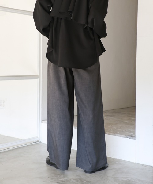 select MOCA Et（セレクトモカエト）の「【Et】High-Waisted Gathered-Tuck Wide-Leg Pants（スラックス・レディース・ライトブラウン/チャコール・LARGE/MEDIUM）」の8枚目の写真