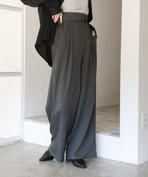 select MOCA Et（セレクトモカエト）の「【Et】High-Waisted Gathered-Tuck Wide-Leg Pants（スラックス・レディース・ライトブラウン/チャコール・LARGE/MEDIUM）」の5枚目の写真