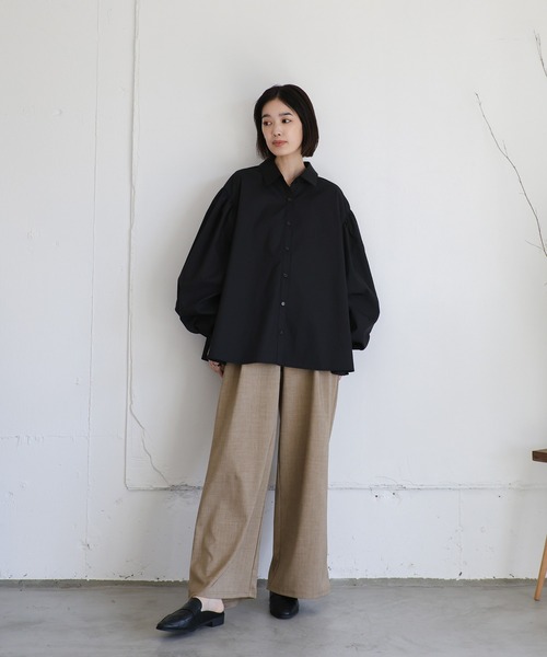 select MOCA Et（セレクトモカエト）の「【Et】High-Waisted Gathered-Tuck Wide-Leg Pants（スラックス・レディース・ライトブラウン/チャコール・LARGE/MEDIUM）」の4枚目の写真
