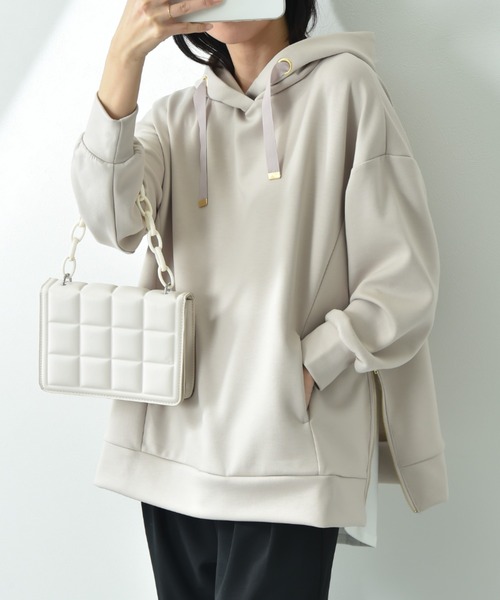 INTERPLANET（インタープラネット）の「サイドＺＩＰダンボールフーディー（パーカー・レディース・グレイッシュベージュ/ブラック/ネイビー/グレー・FREE）」の3枚目の写真