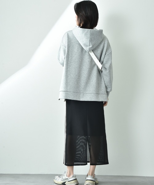 INTERPLANET（インタープラネット）の「サイドＺＩＰダンボールフーディー（パーカー・レディース・グレイッシュベージュ/ブラック/ネイビー/グレー・FREE）」の9枚目の写真