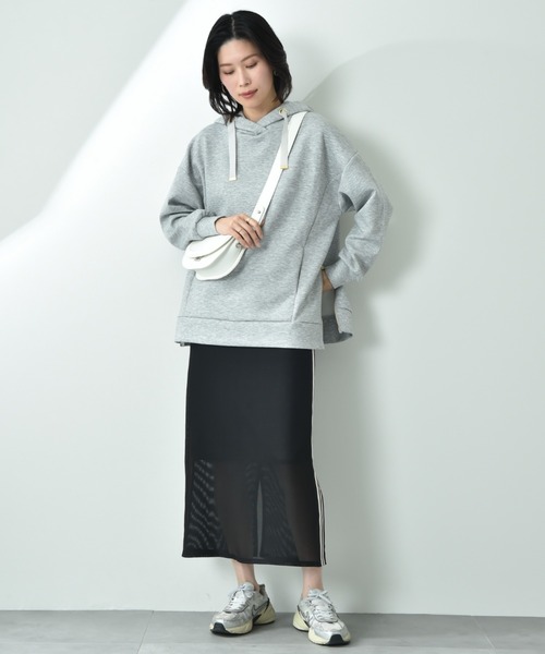 INTERPLANET（インタープラネット）の「サイドＺＩＰダンボールフーディー（パーカー・レディース・グレイッシュベージュ/ブラック/ネイビー/グレー・FREE）」の7枚目の写真