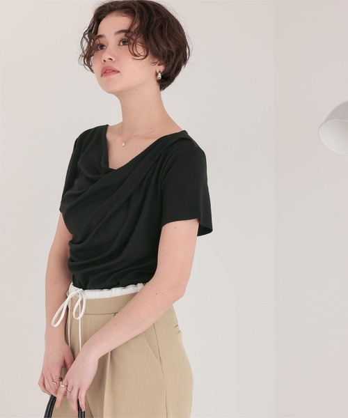 titivate(ティティベイト)の「オフショルダーハーフスリーブTシャツ(Tシャツ/カットソー・レディース・オリーブ/オレンジ/ネイビー/ブラック/杢グレー/オフホワイト/グレー系その他/ベージュ/ドット・L/M/S)」の21枚目の写真