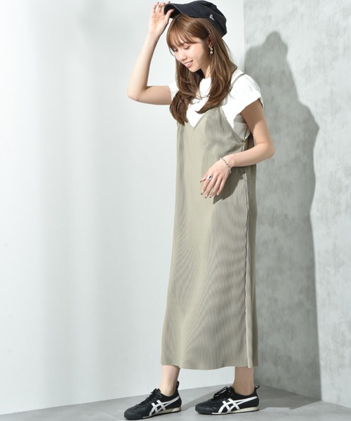 actuel（アクチュエル）の「【ａｃｔｕｅｌ】カットスムースプリーツキャミワンピース（ワンピース・レディース・チャコールグレー/ブラック/ミント/モカ・FREE）」の4枚目の写真