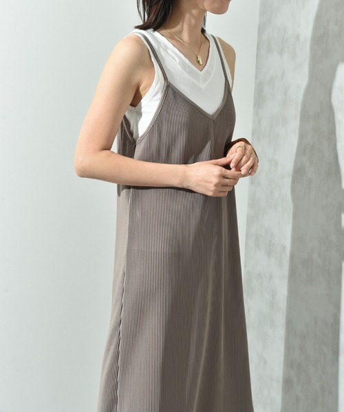 actuel（アクチュエル）の「【ａｃｔｕｅｌ】カットスムースプリーツキャミワンピース（ワンピース・レディース・チャコールグレー/ブラック/ミント/モカ・FREE）」の14枚目の写真