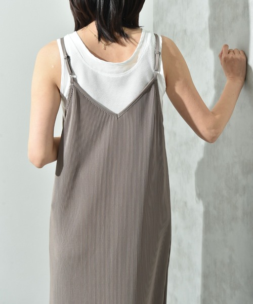 actuel（アクチュエル）の「【ａｃｔｕｅｌ】カットスムースプリーツキャミワンピース（ワンピース・レディース・チャコールグレー/ブラック/ミント/モカ・FREE）」の15枚目の写真