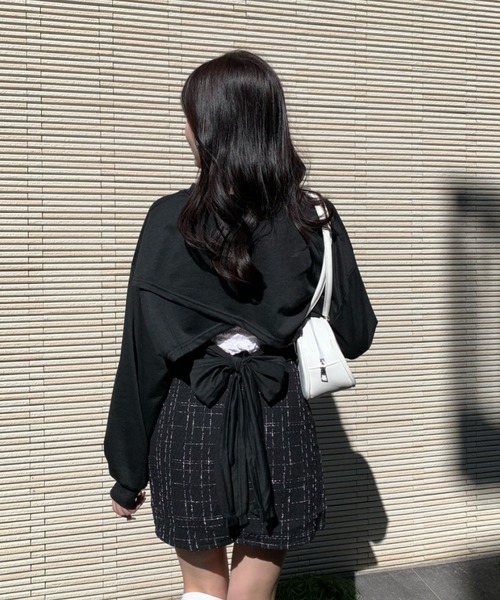 Mejoul（メジュール）の「【2025年秋冬新作】バックリボンデザイン ショート丈 スウェット（スウェット・レディース・グレー/ホワイト/ブラック・F）」の8枚目の写真