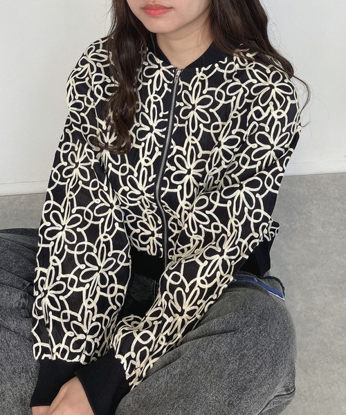AS KNOW AS plus(アズノゥアズプラス)の「●アソートデザイン コード刺繍 エアリーシアーブルゾン(ブルゾン・レディース・ホワイト系その他/ブラック系その他/ホワイト系/ブラック系・FREE)」の14枚目の写真