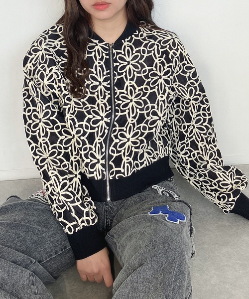 AS KNOW AS plus(アズノゥアズプラス)の「●アソートデザイン コード刺繍 エアリーシアーブルゾン(ブルゾン・レディース・ホワイト系その他/ブラック系その他/ホワイト系/ブラック系・FREE)」の18枚目の写真