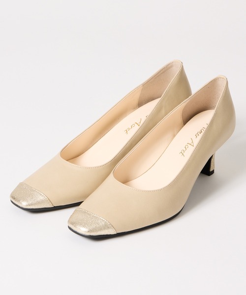 AIMER(エメ)の「スクエアトゥコンビネーションパンプス(パンプス・レディース・ベージュ/グレー・22.5cm/23.5cm/24.5cm)」の2枚目の写真