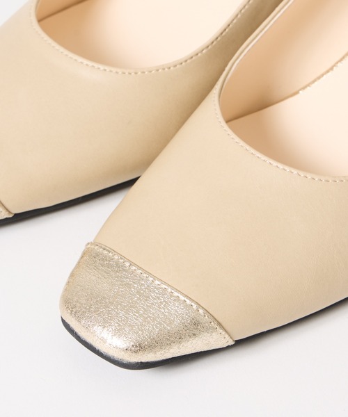 AIMER(エメ)の「スクエアトゥコンビネーションパンプス(パンプス・レディース・ベージュ/グレー・22.5cm/23.5cm/24.5cm)」の6枚目の写真