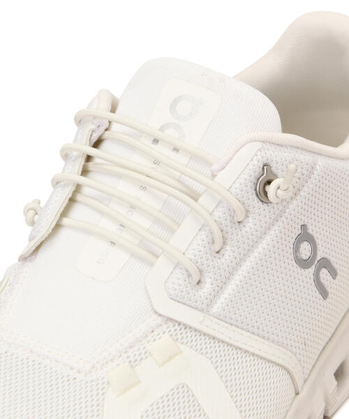 On(オン)の「On/オン Cloud 6 (MEN'S) クラウド6(スニーカー・メンズ・ブラック/グレー/ホワイト/モスグリーン・10/8/9/8.5/9.5/10.5)」の6枚目の写真