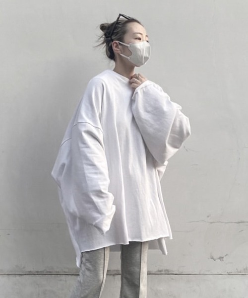 YACA（ヤーカ）の「cutoff mini logo tee/カットオフミニロゴT【unisex item】（Tシャツ/カットソー・レディース・ブラック/ホワイト・FREE）」の7枚目の写真