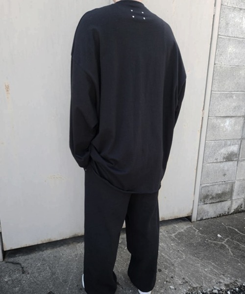 YACA（ヤーカ）の「cutoff mini logo tee/カットオフミニロゴT【unisex item】（Tシャツ/カットソー・レディース・ブラック/ホワイト・FREE）」の19枚目の写真
