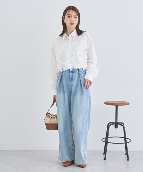 earth music&ecology(アースミュージックアンドエコロジー)の「スカラップトリムシャツ(シャツ/ブラウス・レディース・ブラック/オフホワイト/ブルー・FREE)」の10枚目の写真