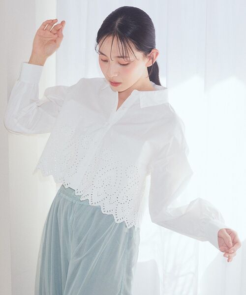 earth music&ecology(アースミュージックアンドエコロジー)の「スカラップトリムシャツ(シャツ/ブラウス・レディース・ブラック/オフホワイト/ブルー・FREE)」の13枚目の写真