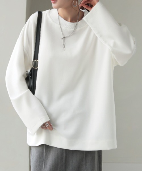 HUG.U（ハグユー）の「とろける極のび ポンチ Tシャツ ロンT 長袖ver.（Tシャツ/カットソー・レディース・ライトグレー/グレイッシュブルー/ブラック/ミント/ホワイト/グレイッシュベージュ/スモークピンク/ブラック系その他/ブルー系その他/グリーン系その他/グレー系その他/ピンク系その他/ベージュ系その他/ホワイト系その他・FREE）」の2枚目の写真
