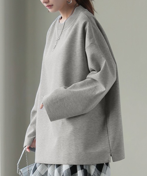 HUG.U（ハグユー）の「とろける極のび ポンチ Tシャツ ロンT 長袖ver.（Tシャツ/カットソー・レディース・ライトグレー/グレイッシュブルー/ブラック/ミント/ホワイト/グレイッシュベージュ/スモークピンク/ブラック系その他/ブルー系その他/グリーン系その他/グレー系その他/ピンク系その他/ベージュ系その他/ホワイト系その他・FREE）」の6枚目の写真