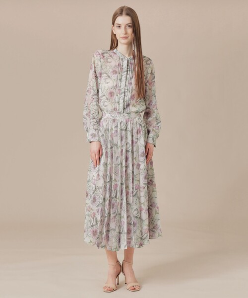 MACKINTOSH LONDON(マッキントッシュ ロンドン)の「【婦人画報掲載】【BIBURY FLOWER】ドローイングカラーバイブリーフラワースカート(スカート・レディース・ピンク系その他2/ブルー・38/36)」の11枚目の写真