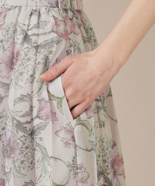 MACKINTOSH LONDON(マッキントッシュ ロンドン)の「【婦人画報掲載】【BIBURY FLOWER】ドローイングカラーバイブリーフラワースカート(スカート・レディース・ピンク系その他2/ブルー・38/36)」の6枚目の写真