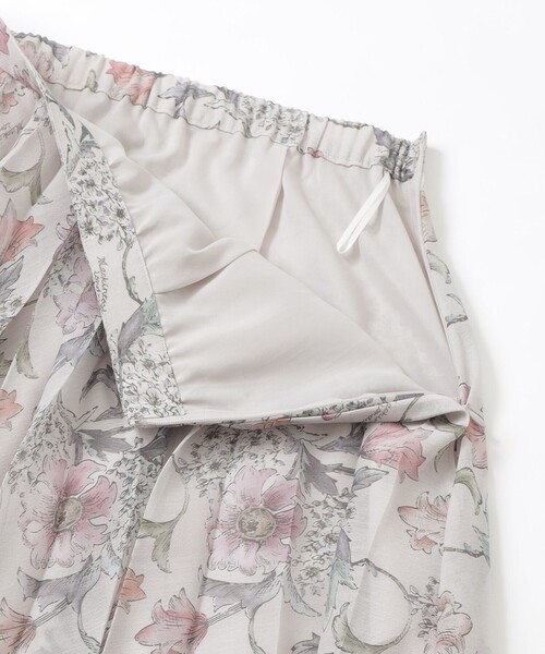 MACKINTOSH LONDON(マッキントッシュ ロンドン)の「【婦人画報掲載】【BIBURY FLOWER】ドローイングカラーバイブリーフラワースカート(スカート・レディース・ピンク系その他2/ブルー・38/36)」の5枚目の写真
