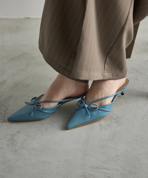 BALENCIAGA ブラック ポインテッドトゥ ミュール（BALENCIAGA
